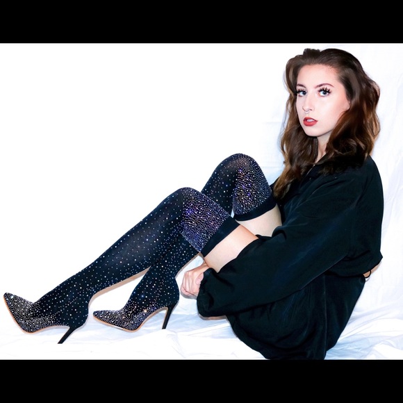 COPY - NWT Sparkly Glamor Sexy Pointed Toe Thigh High Boots with Bling Rhinesto…